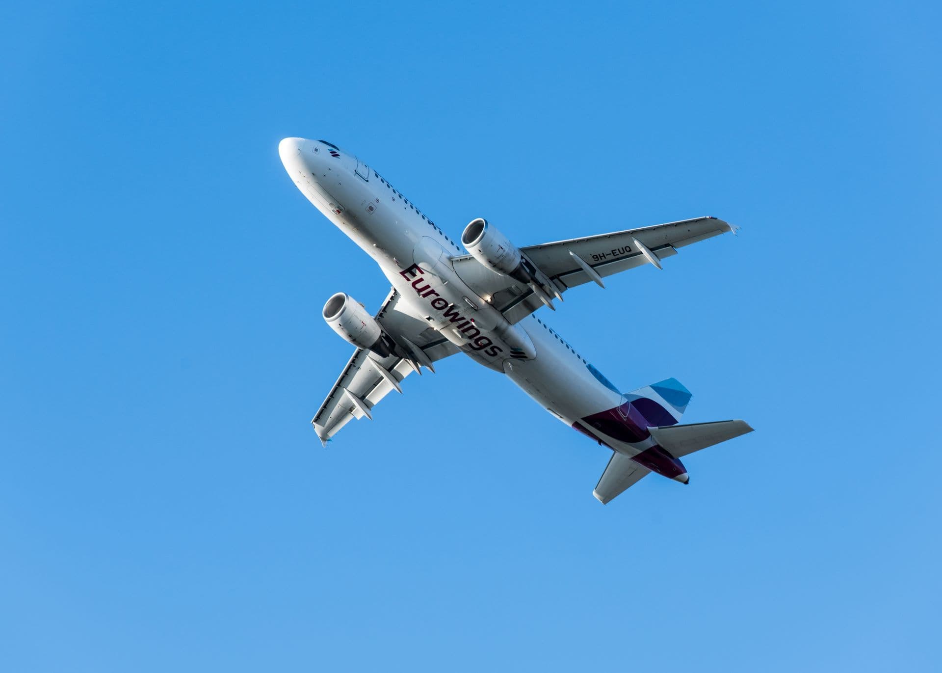 Celebrity & Influencer Partnerships Driving Tourism via Airline Routes