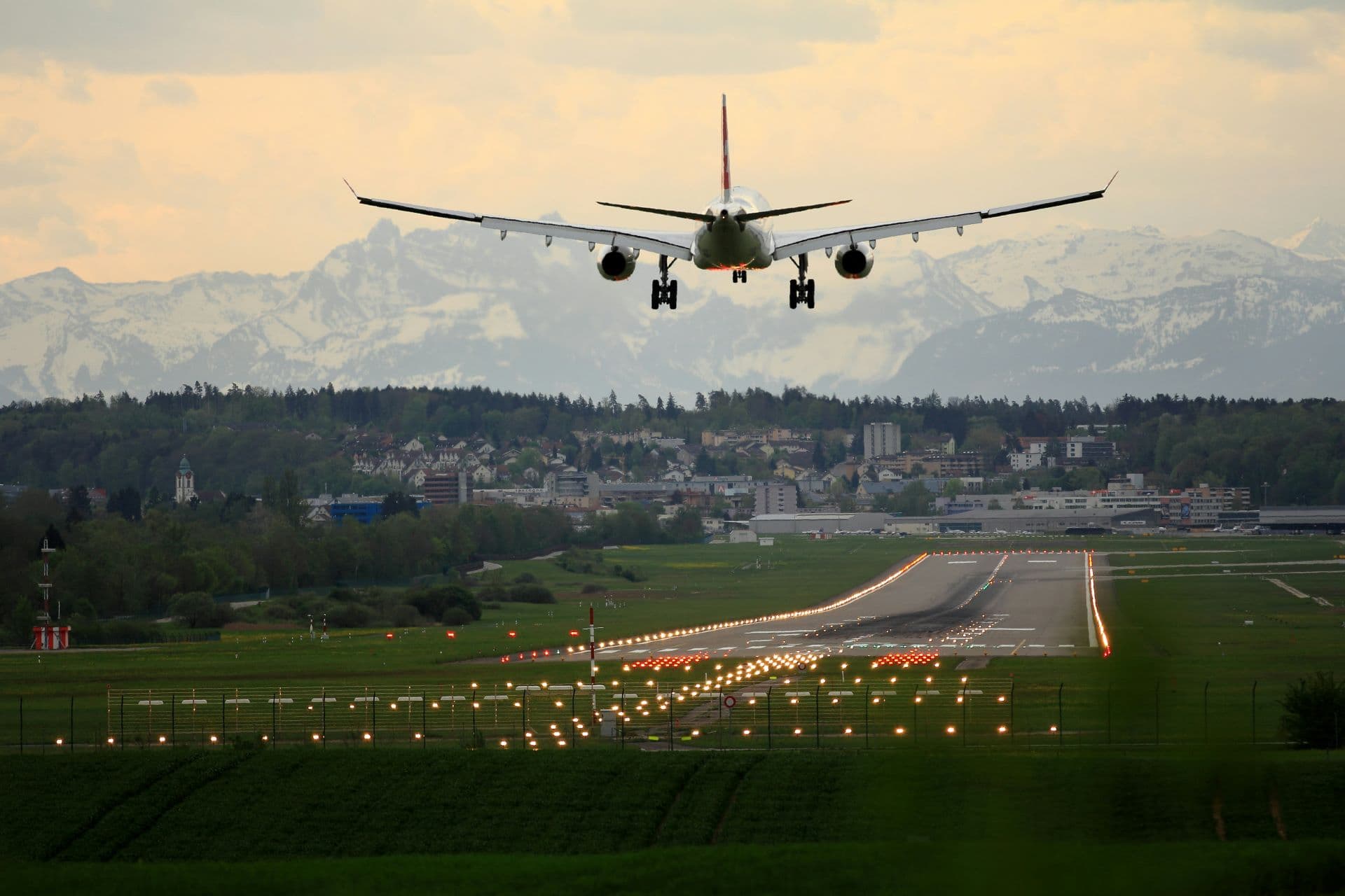 Global Airport Design Trends: How Architecture Shapes the Travel Experience