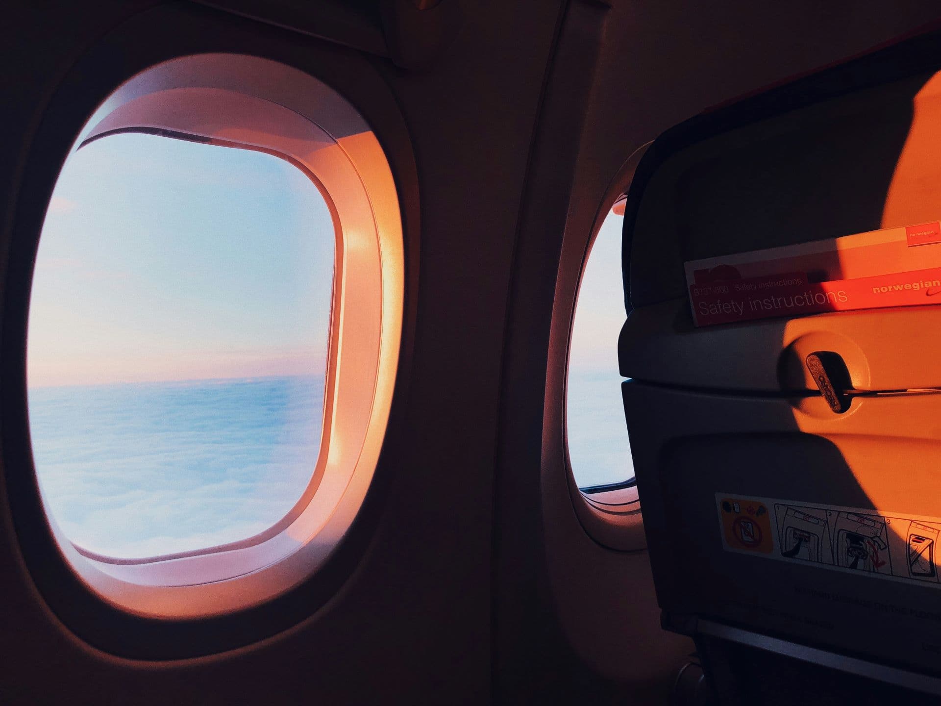 How Airlines Use Social Media to Inspire Travel Dreams