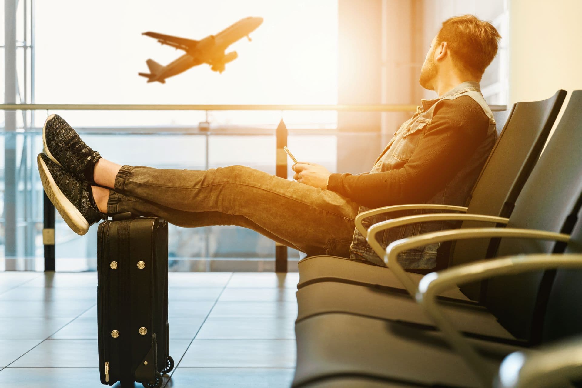 How to Turn Long Airport Waits into an Adventure