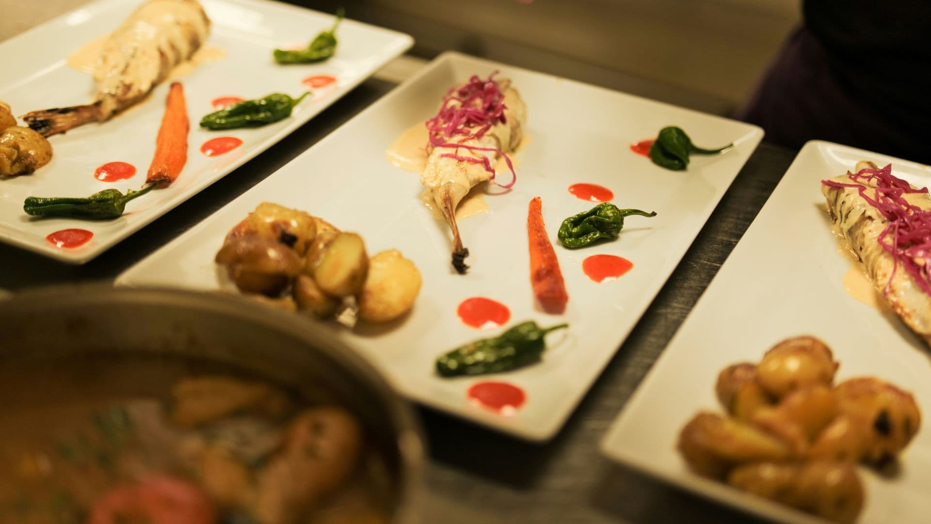 The Taste of Arrival: Regional Menu Collaborations Between Airlines and Local Chefs