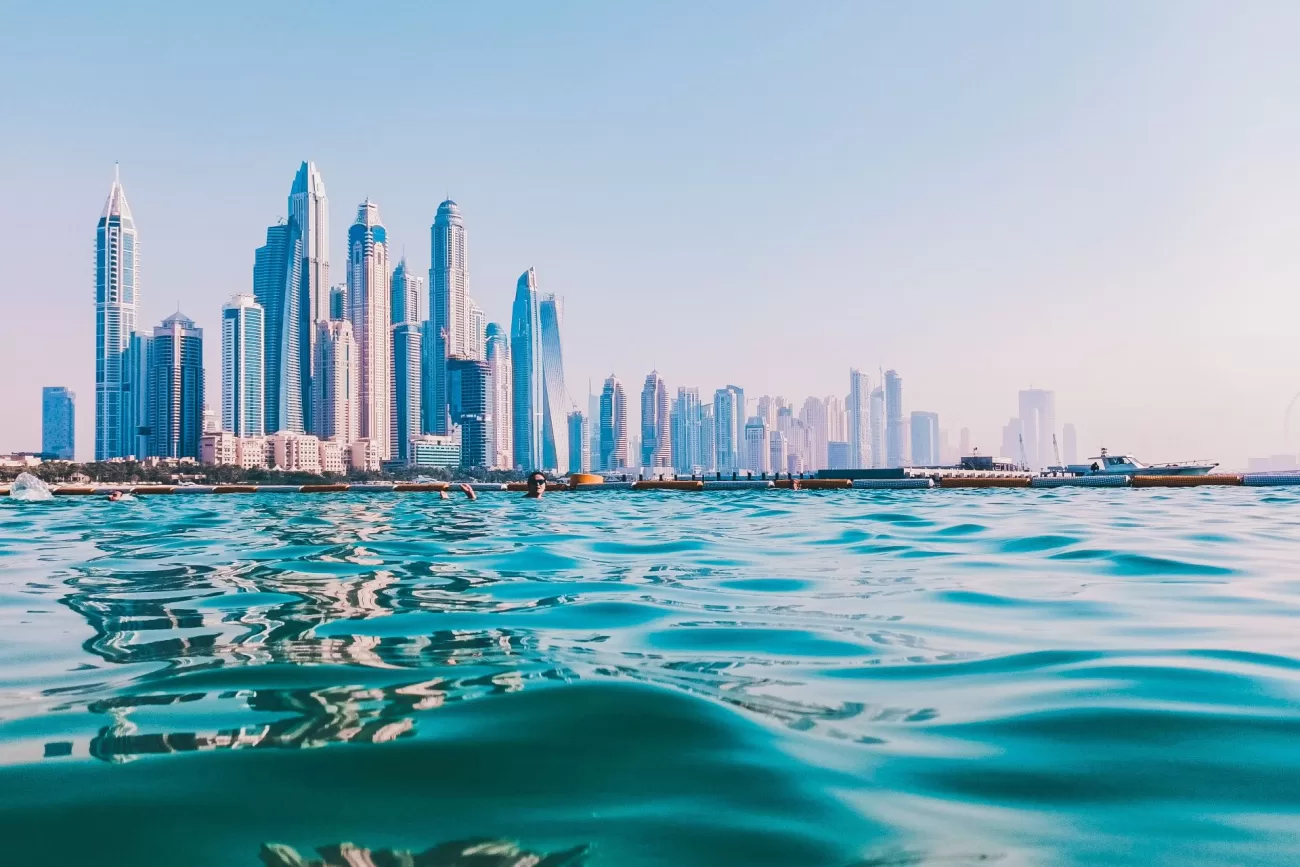 a-thrilling-guide-to-visiting-dubai-1-1300x867.webp
