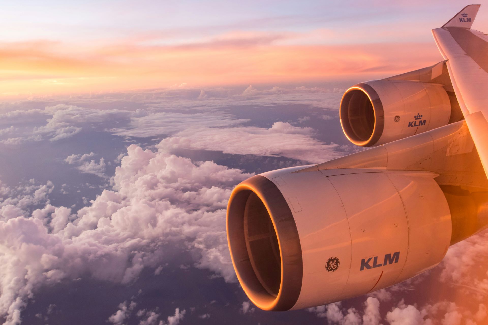 eco-route-tourism-how-flight-paths-affect-destinations.jpg