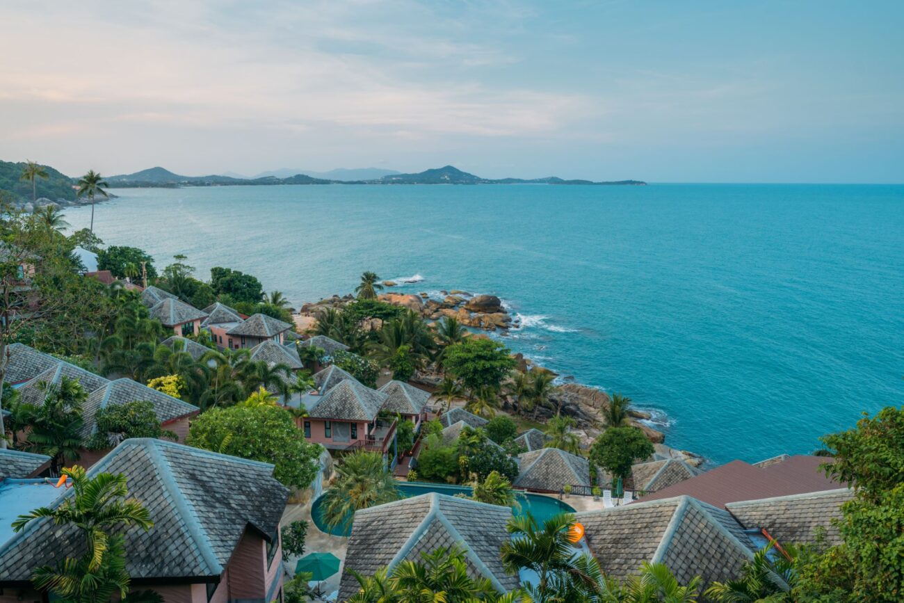 flying-from-south-africa-to-thailand-paradise-1300x867.jpg