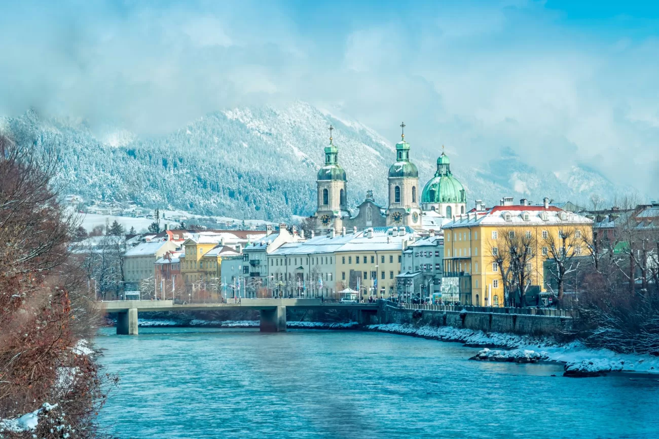 flying-to-austria-1-1300x867.webp