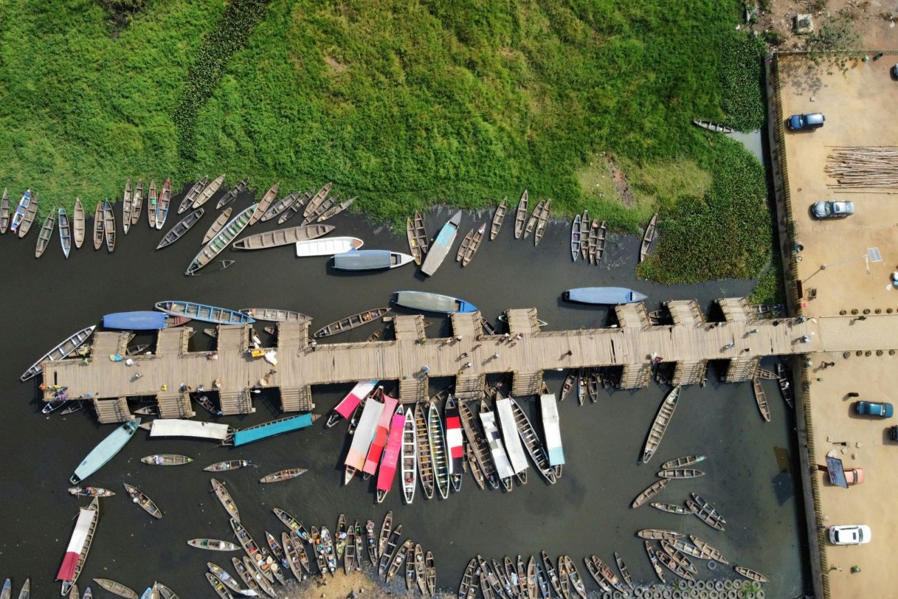 flying-to-benin-3-1300x867.jpg