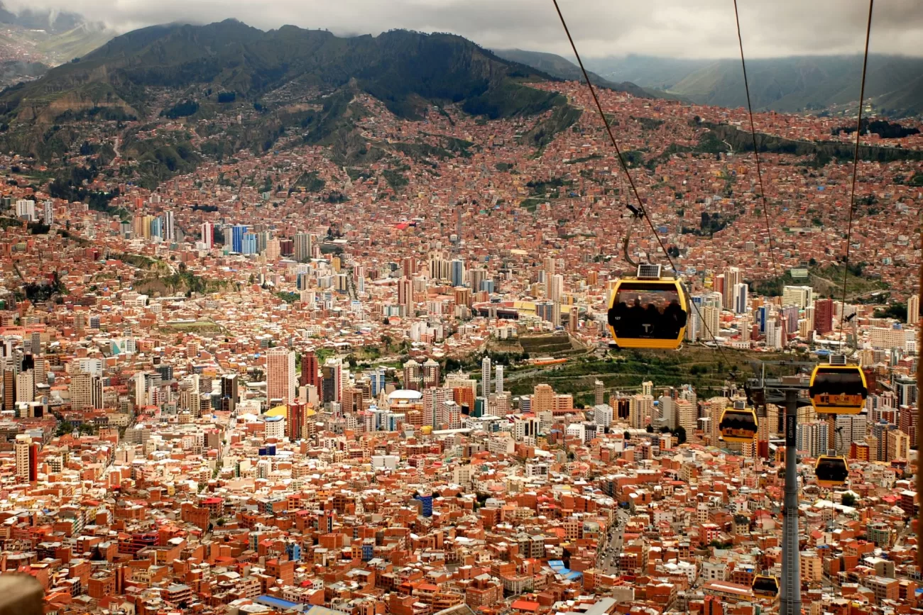 flying-to-bolivia-3-1300x867.webp