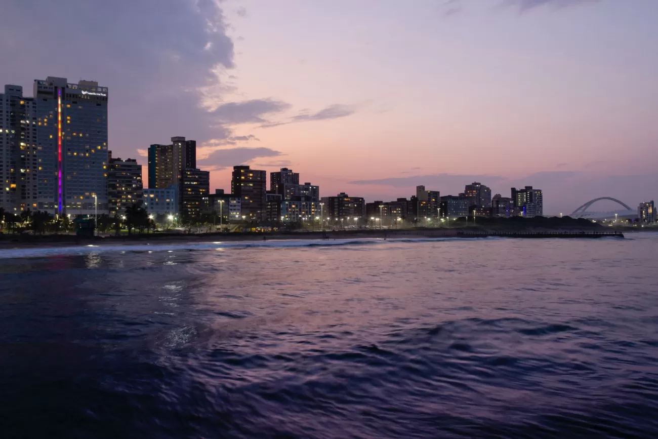 flying-to-durban-urban-1300x867.webp
