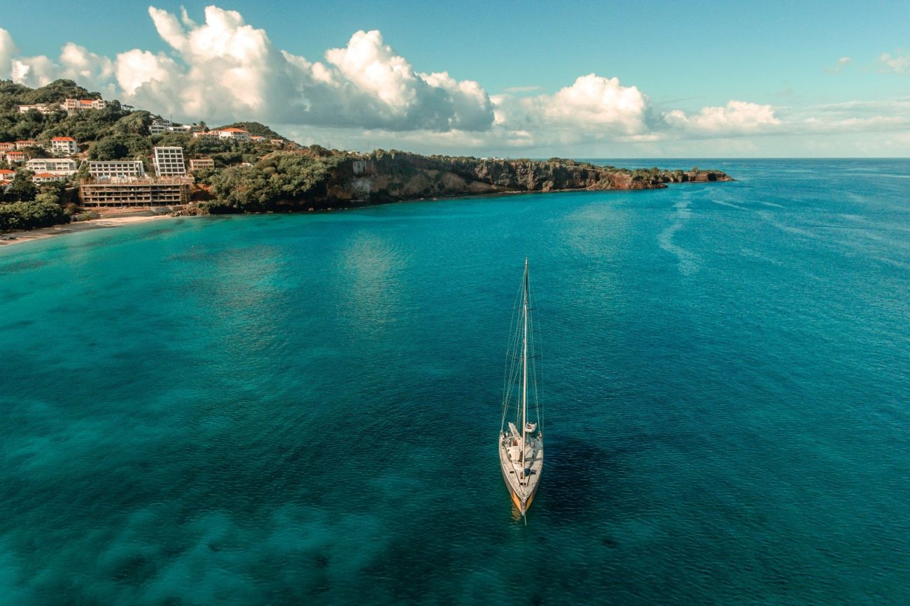 flying-to-grenada-1300x867.jpg