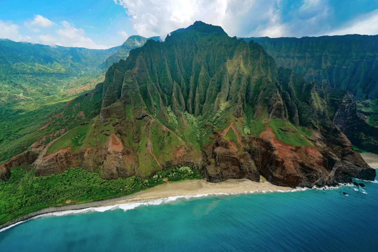 flying-to-hawaii-mountain-1300x867.webp