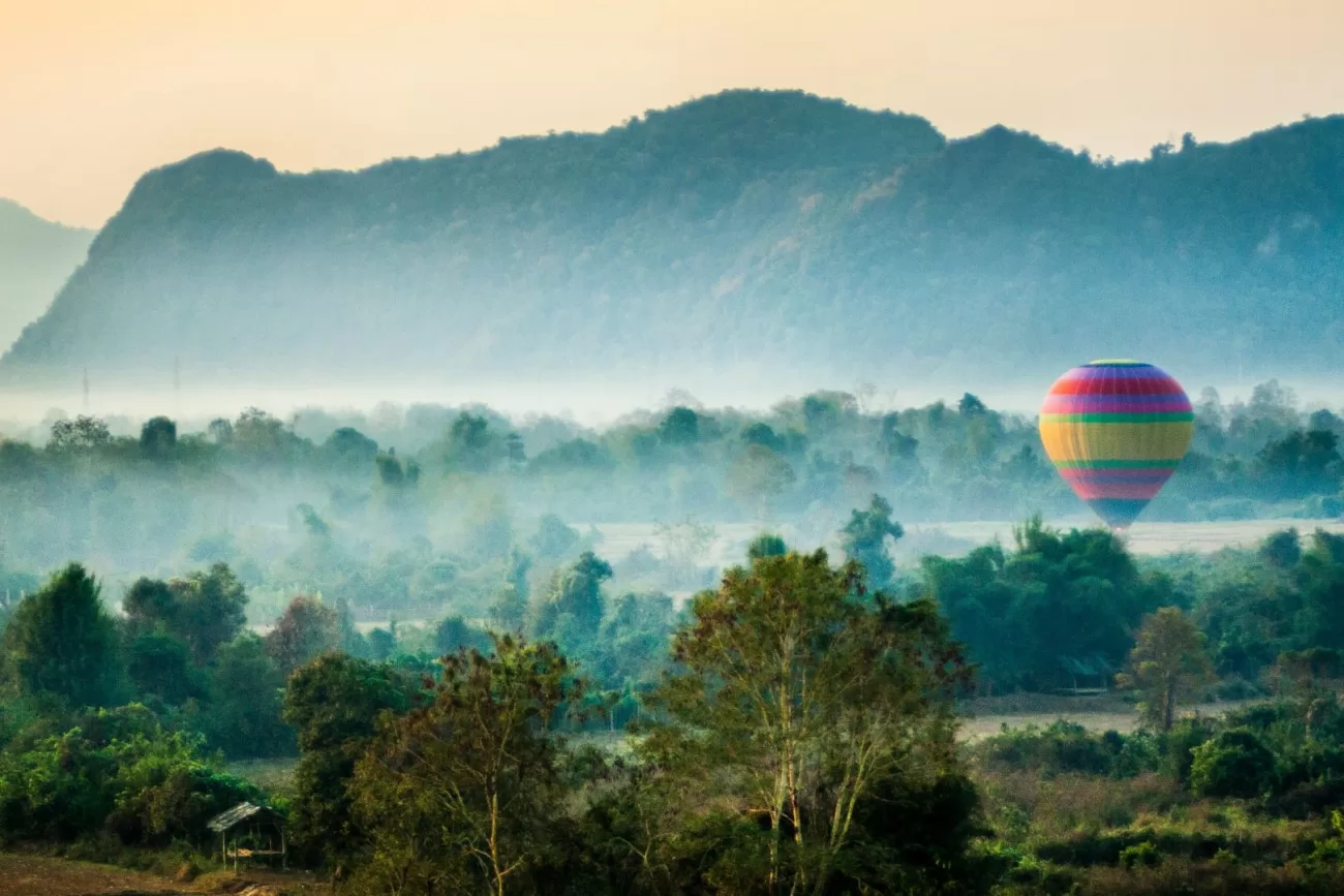 flying-to-laos-2-1300x867.webp