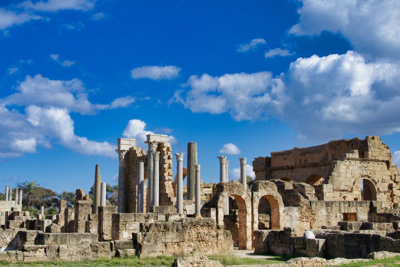 flying-to-libya-1-1300x867.jpg