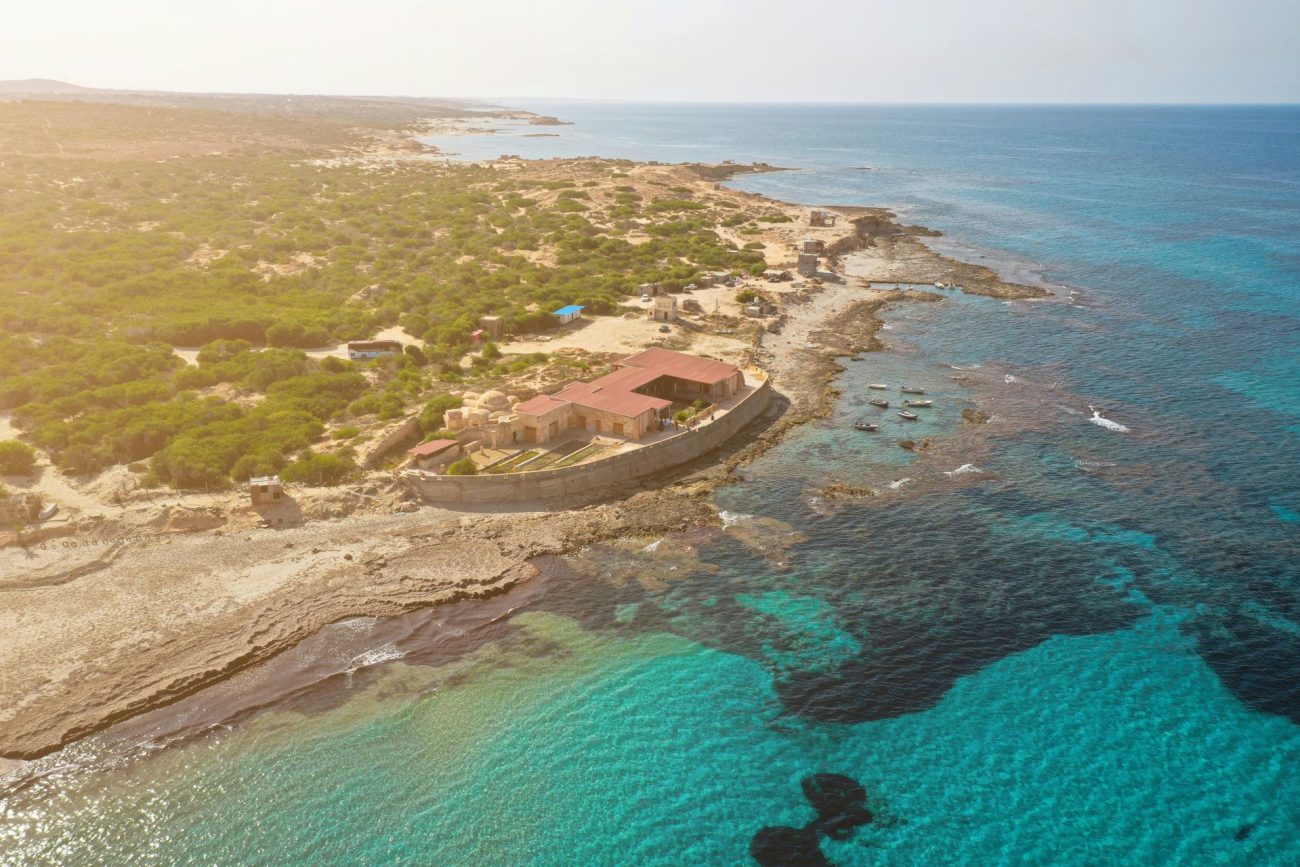 flying-to-libya-3-1300x867.jpg