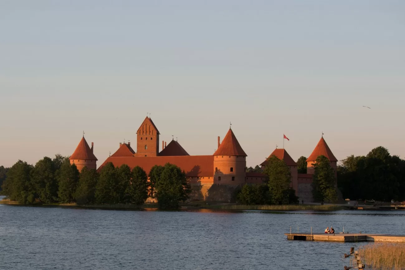 flying-to-lithuania-4-1300x867.webp