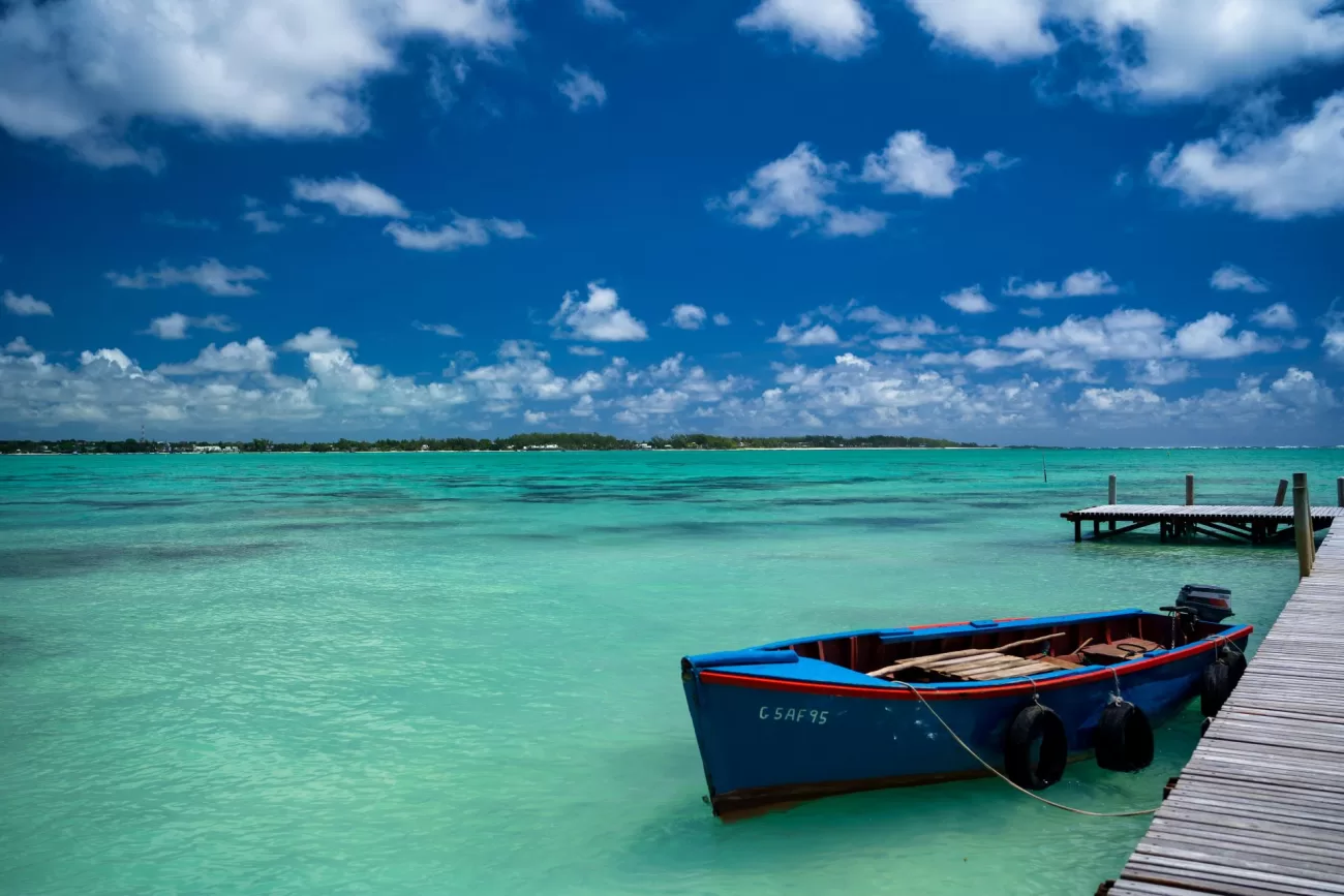 flying-to-mauritius-1-1300x867.webp