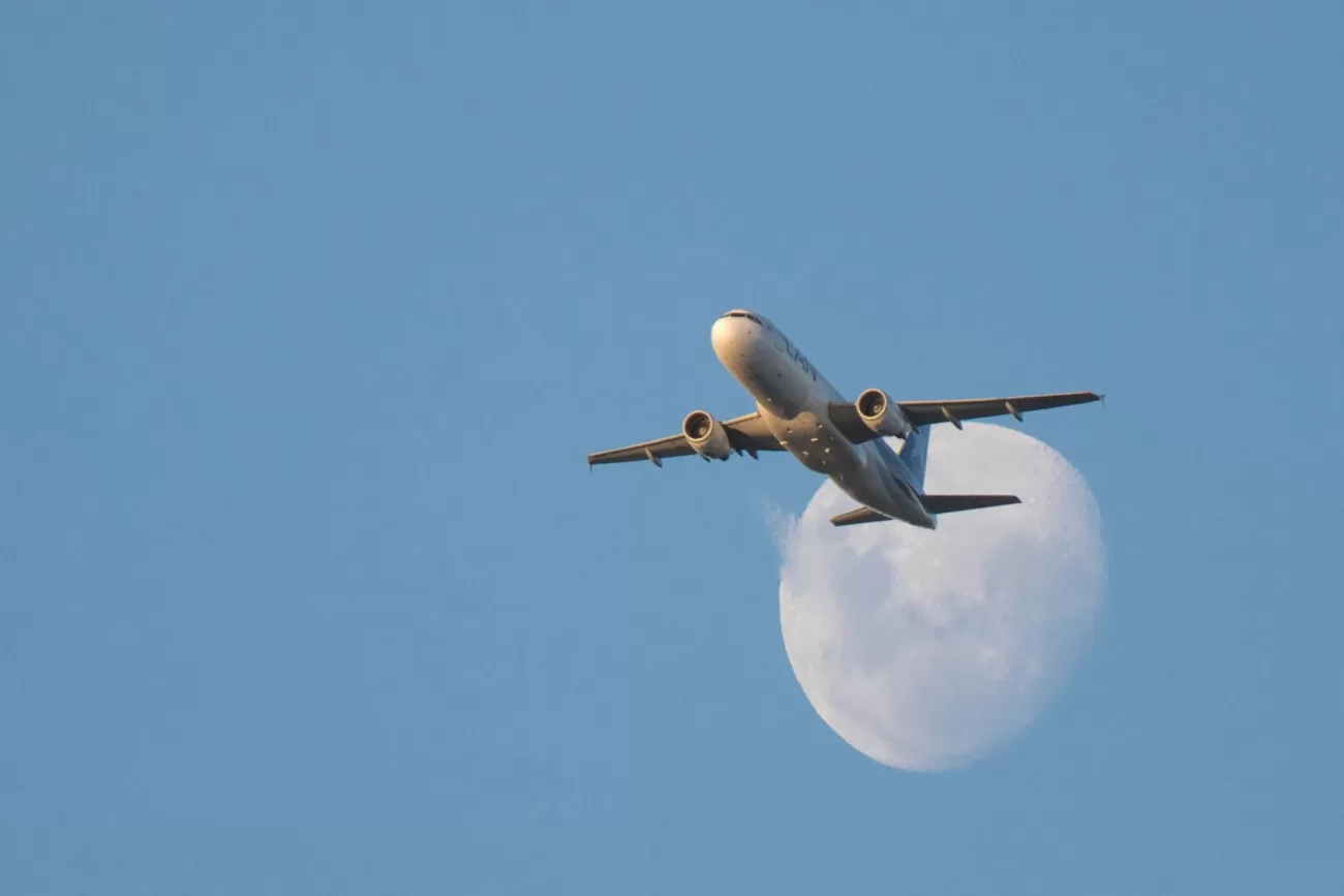 flying-to-mexico-3-1300x867.webp