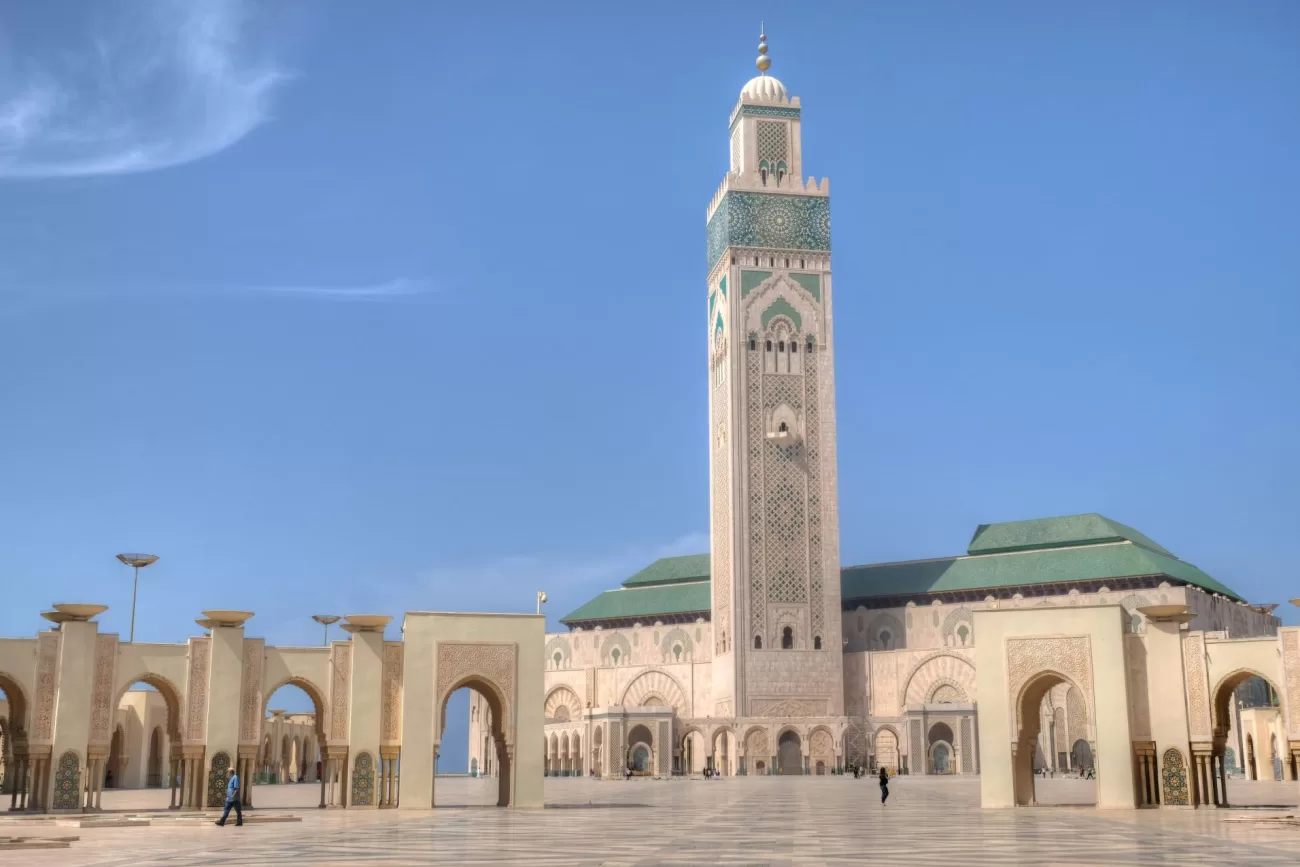 flying-to-morocco-3-1300x867.webp