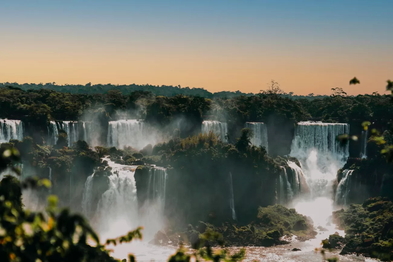 flying-to-paraguay-2-1300x867.webp