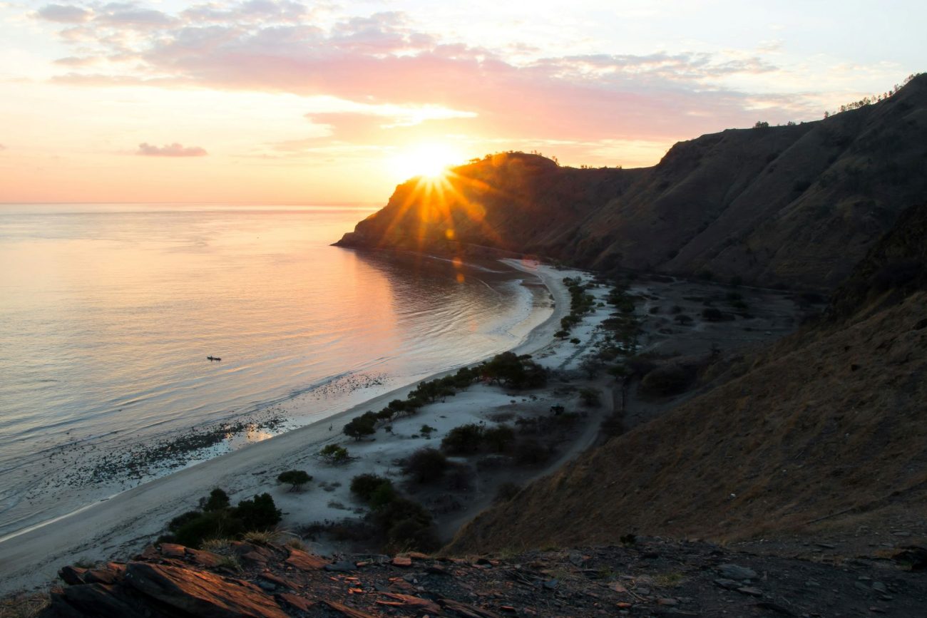 flying-to-timor-leste-1300x867.jpg