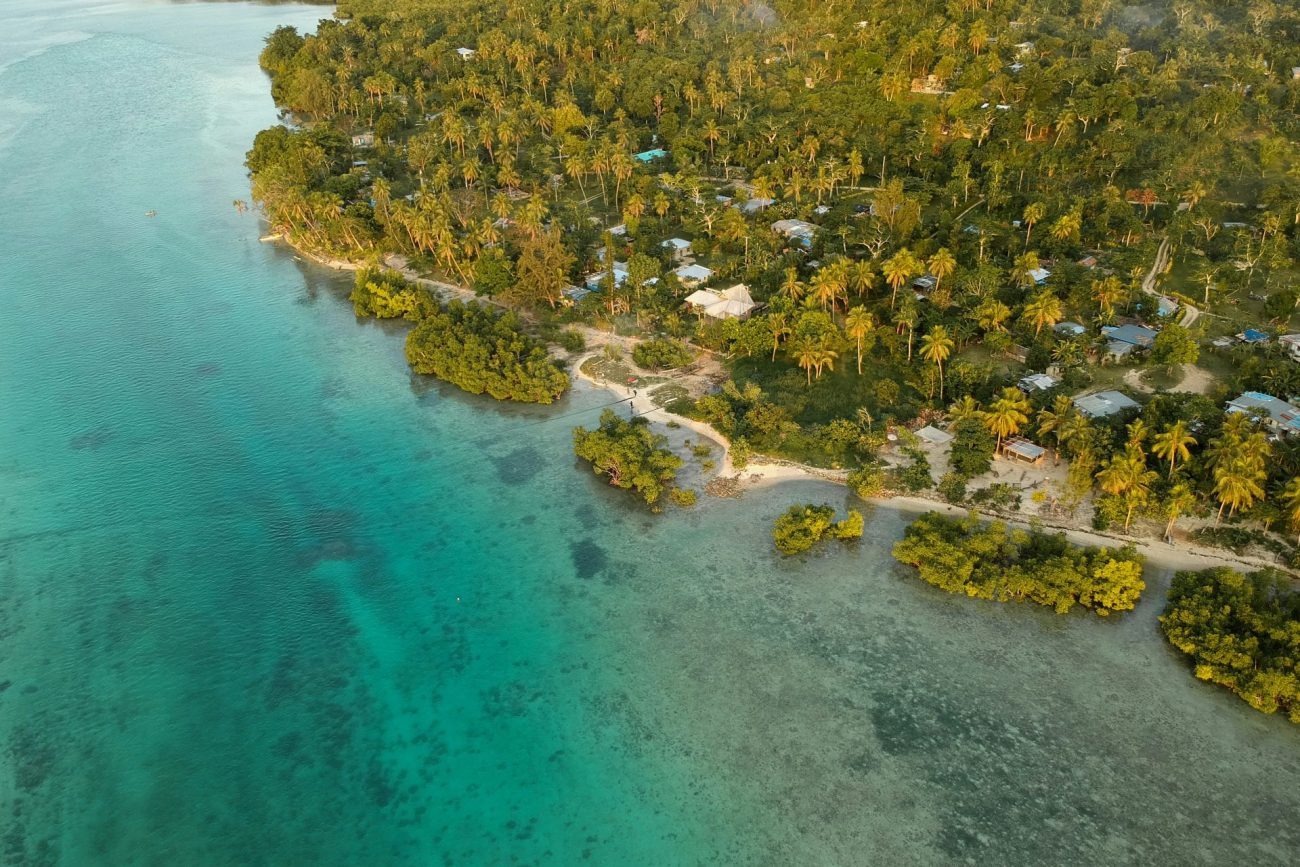 flying-to-vanuatu-1300x867.jpg