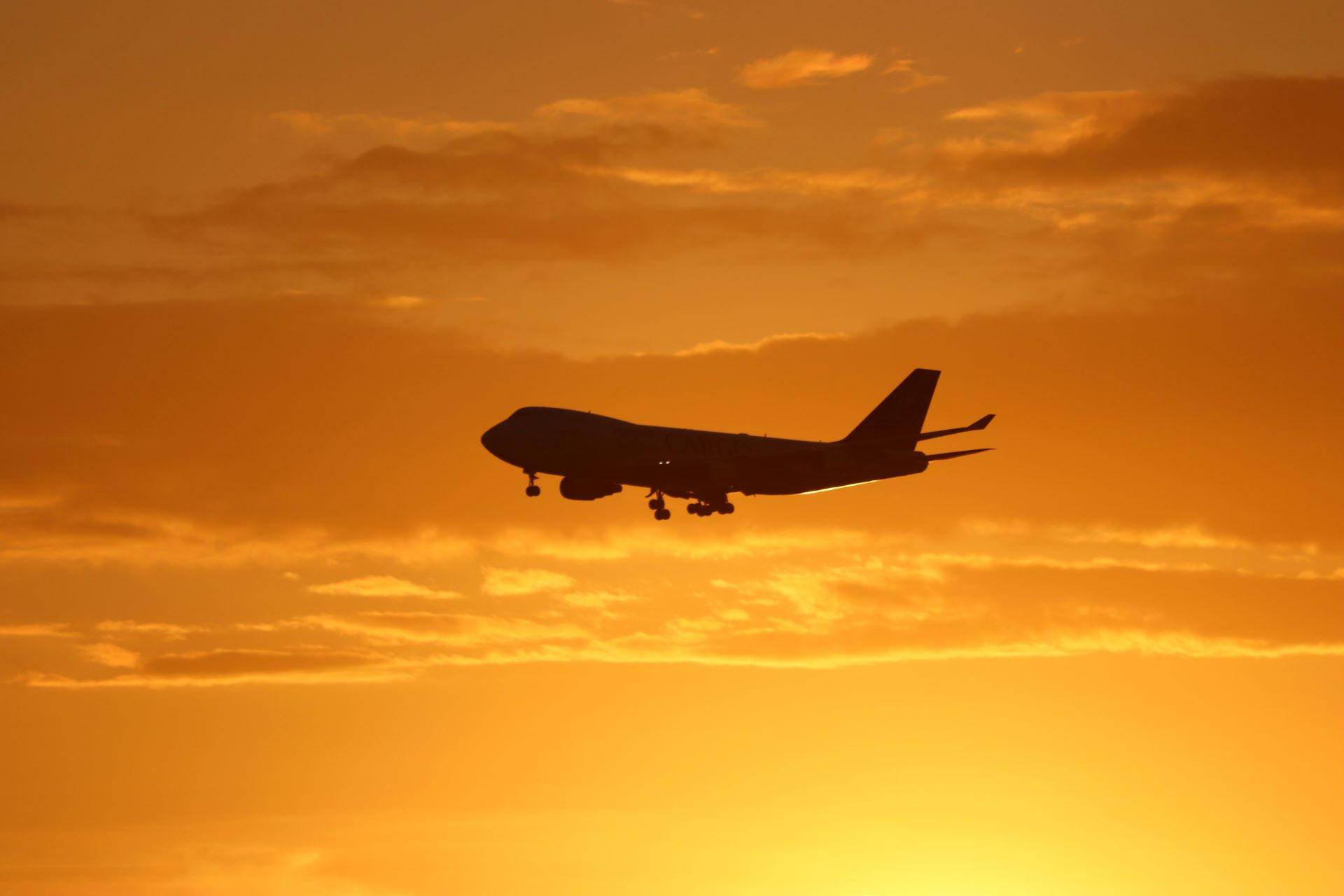 from-the-skies-how-scenic-flights-are-redefining-adventure-travel.jpg