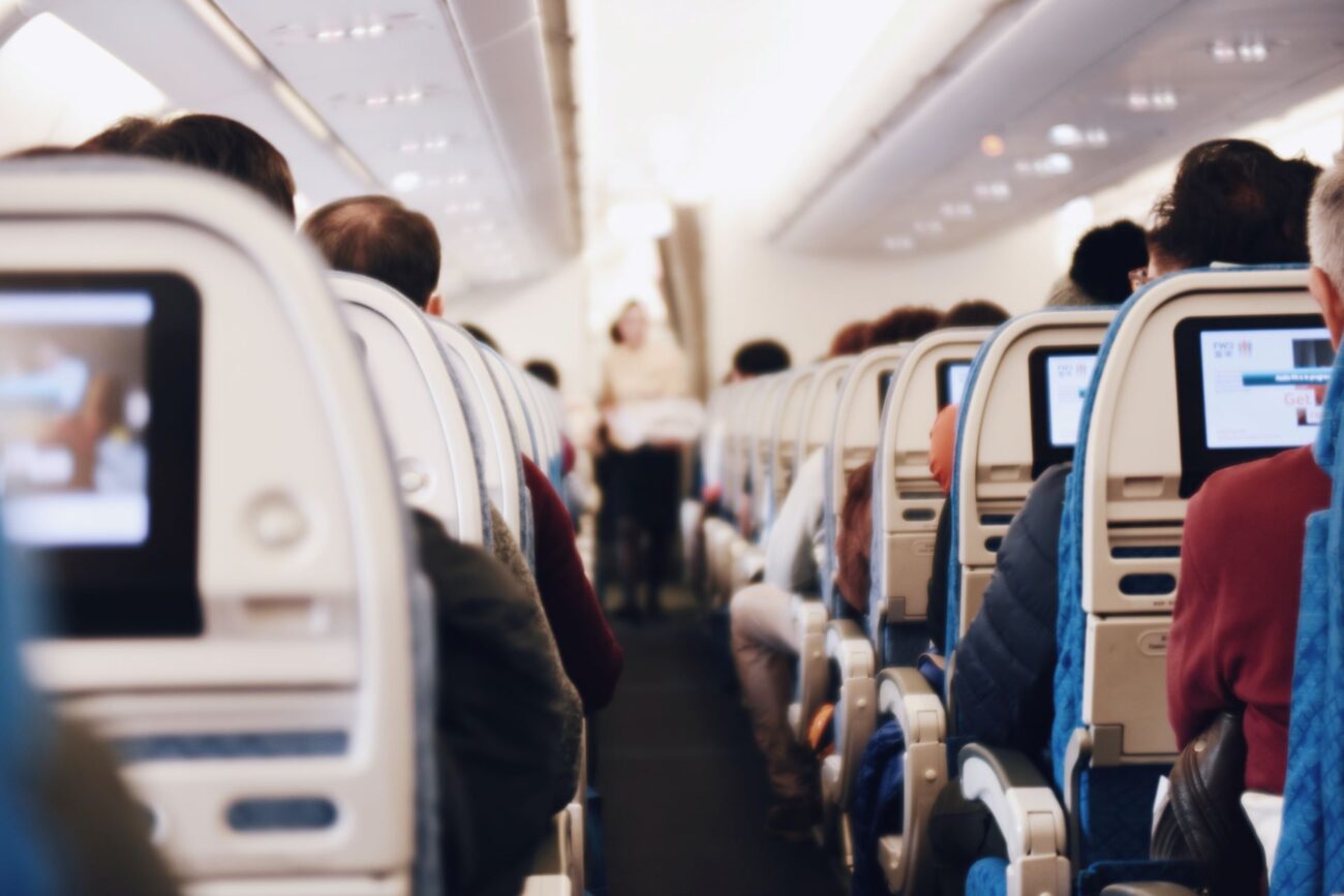 luxury-flights-premium-economy-1300x867.jpg