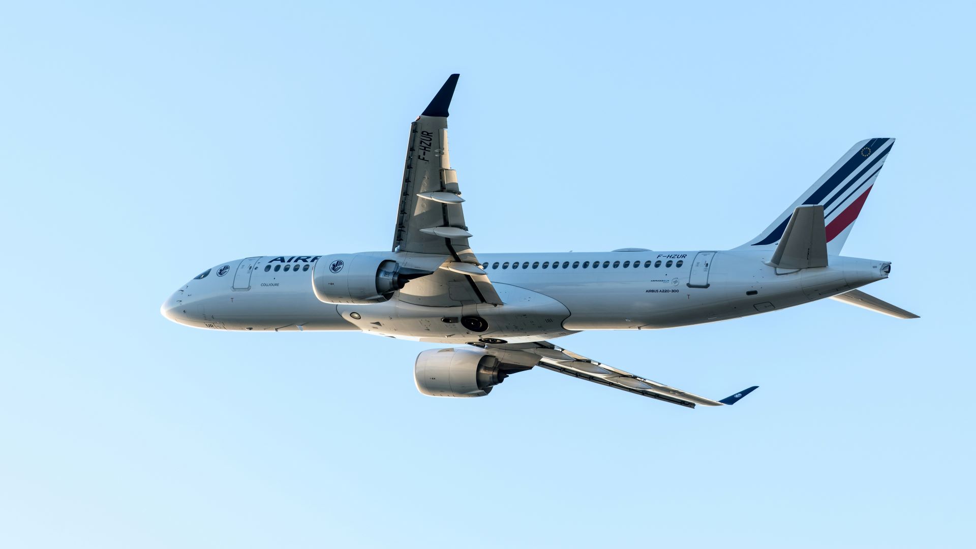the-evolution-of-airline-loyalty-tourism-in-the-age-of-frequent-flyer-programs.jpg