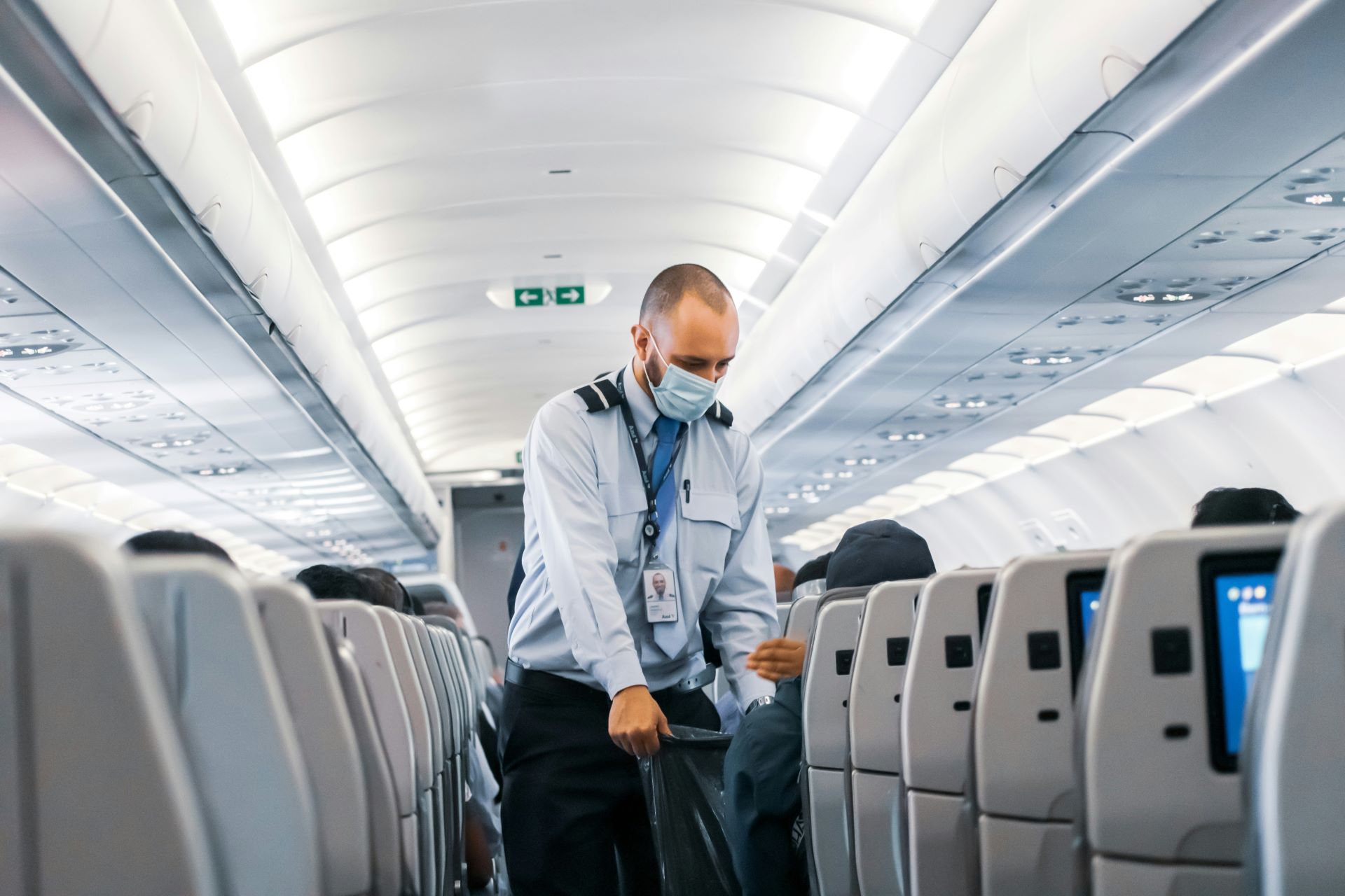 the-psychology-of-aerial-tourism-why-we-love-to-fly-1.jpg