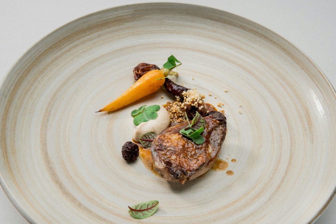 the-taste-of-arrival-regional-menu-collaborations-between-airlines-and-local-chefs-2-1300x867.jpg