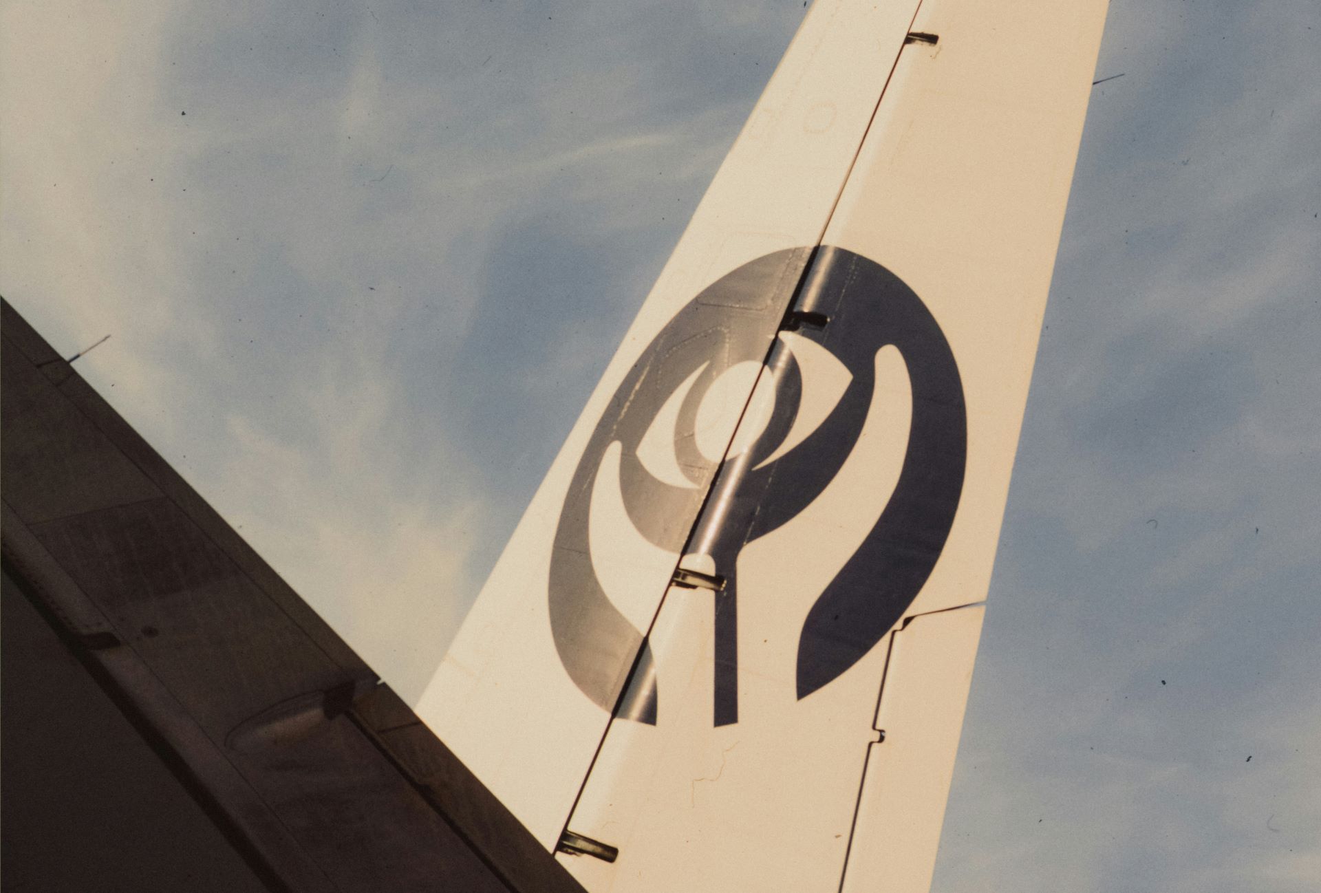 the-visual-language-of-airline-branding-explained